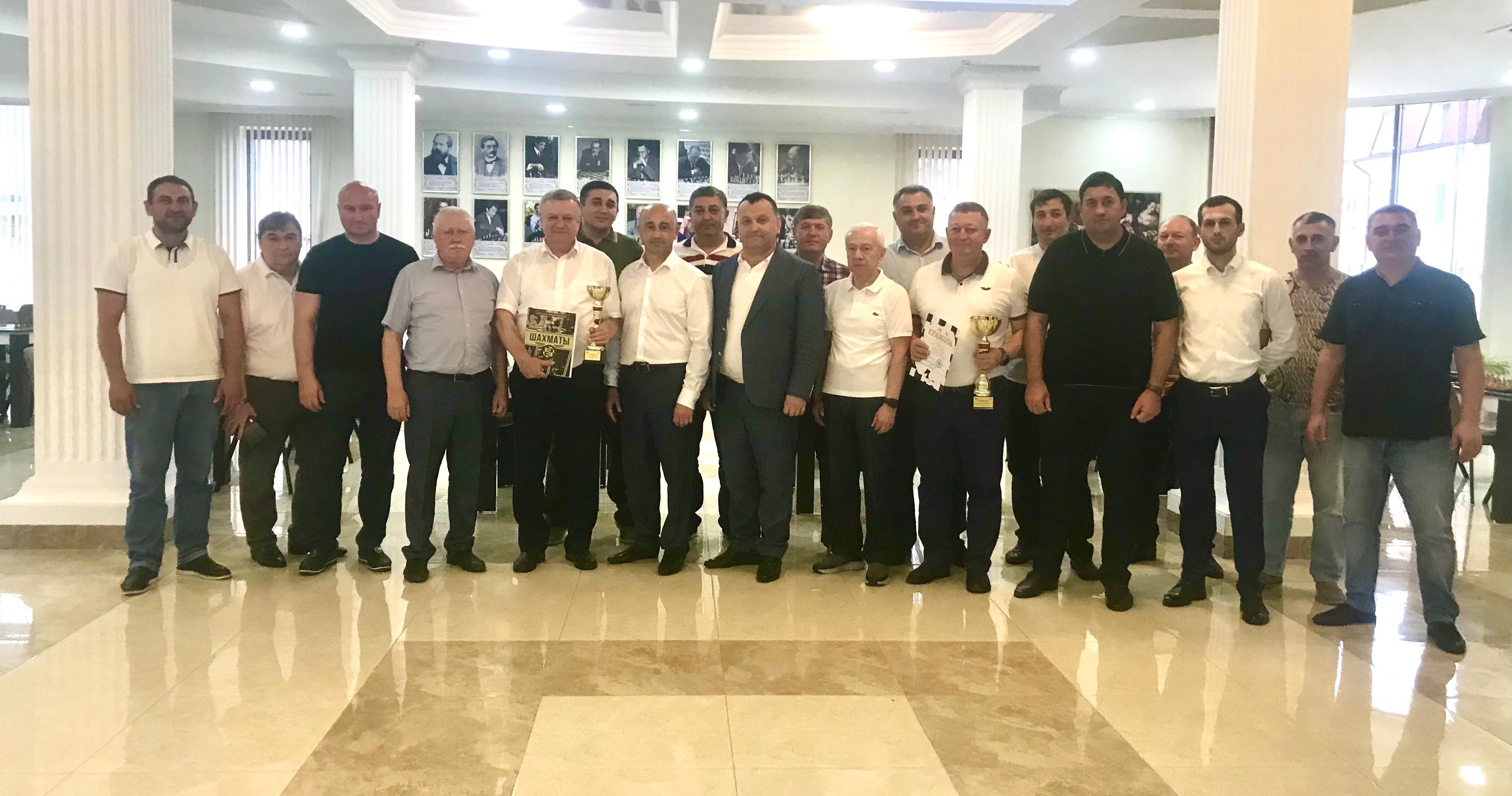 Турнир по шахматам