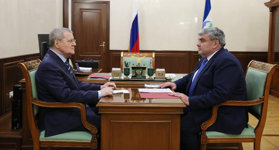 Полномочный представитель Президента РФ в СКФО Юрий Чайка провел рабочую встречу с Главой КБР Казбеком Коковым
