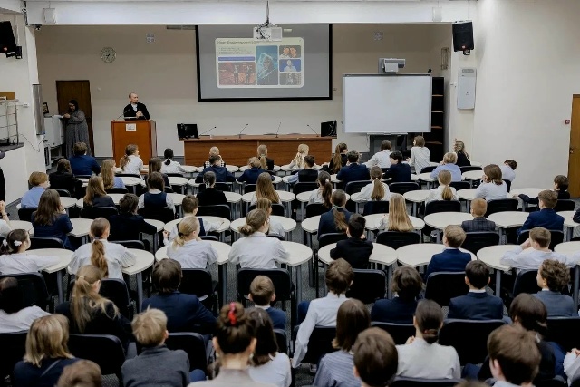 Профориентационный курс "Россия - мои горизонты"  в текущем учебном году охватил более 8,5 миллионов школьников