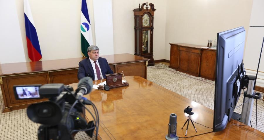 Казбек Коков назвал эпидемиологическую ситуацию в республике сложной, но контролируемой