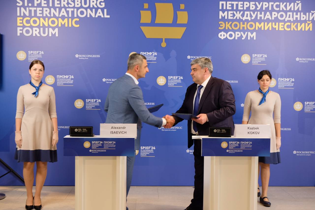 Глава КБР Казбек Коков и руководитель Корпорации МСП Александр Исаевич подписали соглашение о развитии сотрудничества