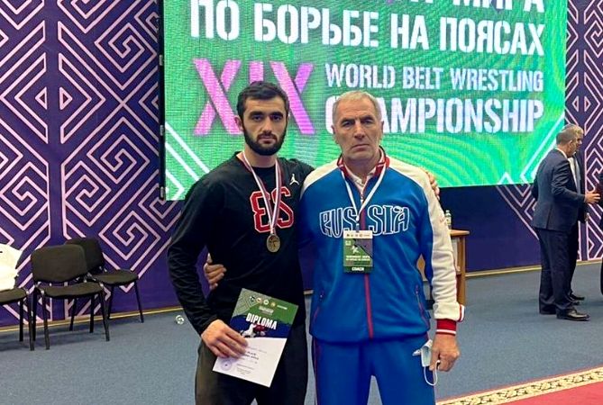 Две медали завоевали спортсмены Кабардино-Балкарии на чемпионате мира по борьбе на поясах