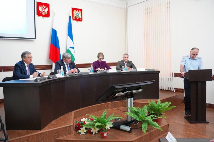 Глава КБР Казбек Коков провел заседание антинаркотической комиссии