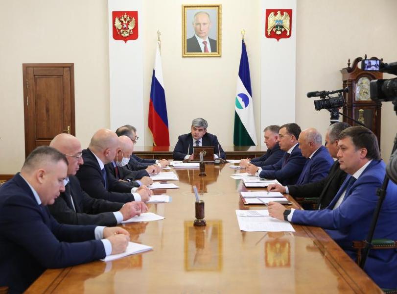 Глава КБР Казбек Коков провел рабочее совещание с Правительством КБР