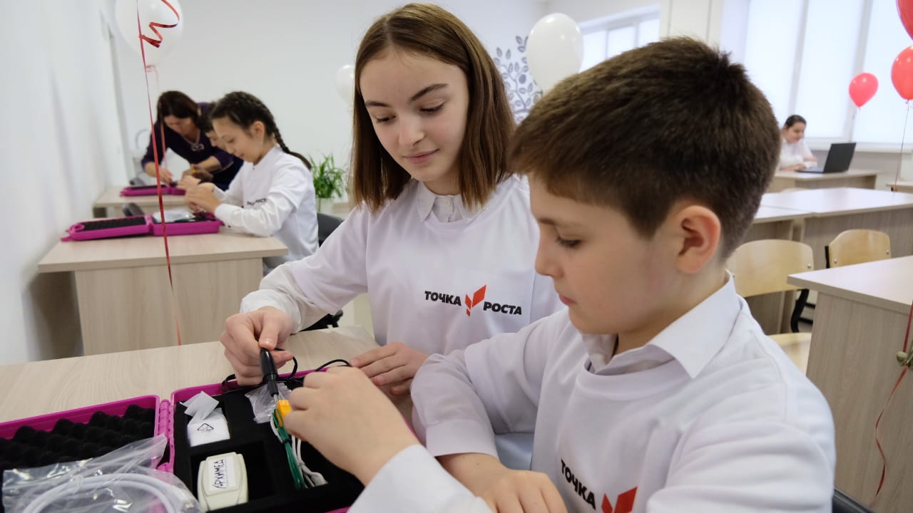В Четырёх школах Чегемского района открылись образовательные центры "Точка роста"