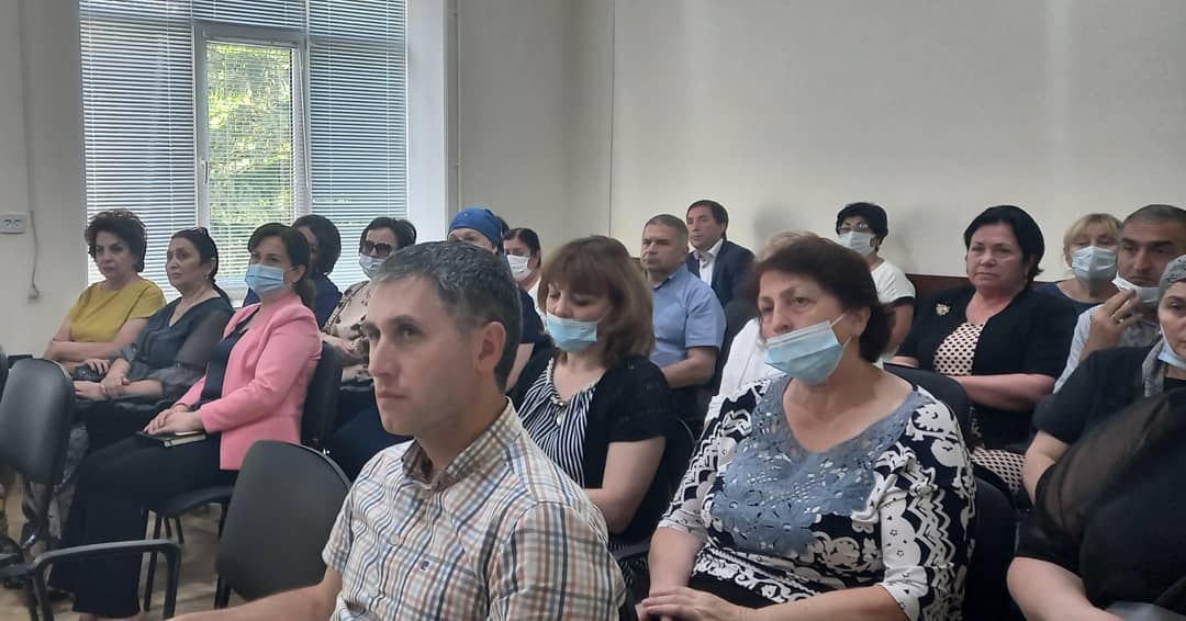 В Эльбрусском муниципальном районе была проведена встреча с руководителями образовательных учреждений.