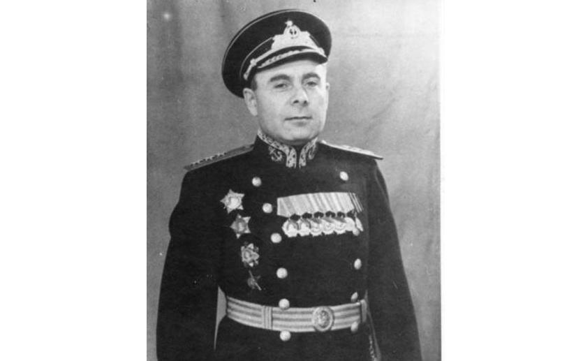 В Нальчике открыт сквер имени адмирала Головко