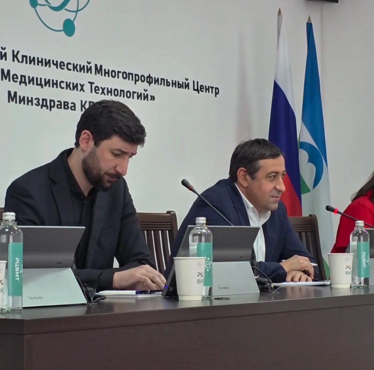 Министр здравоохранения Кабардино-Балкарской Республики Рустам Калибатов провёл совещание с руководителями медицинских организаций региона.