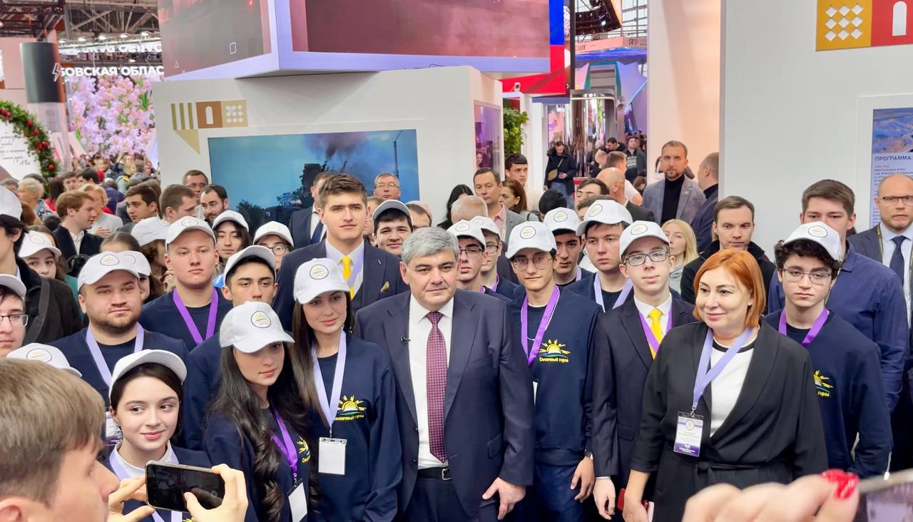 Финалисты Всероссийской олимпиады по Искусственному интеллекту презентовали на ВДНХ инновационные разработки 