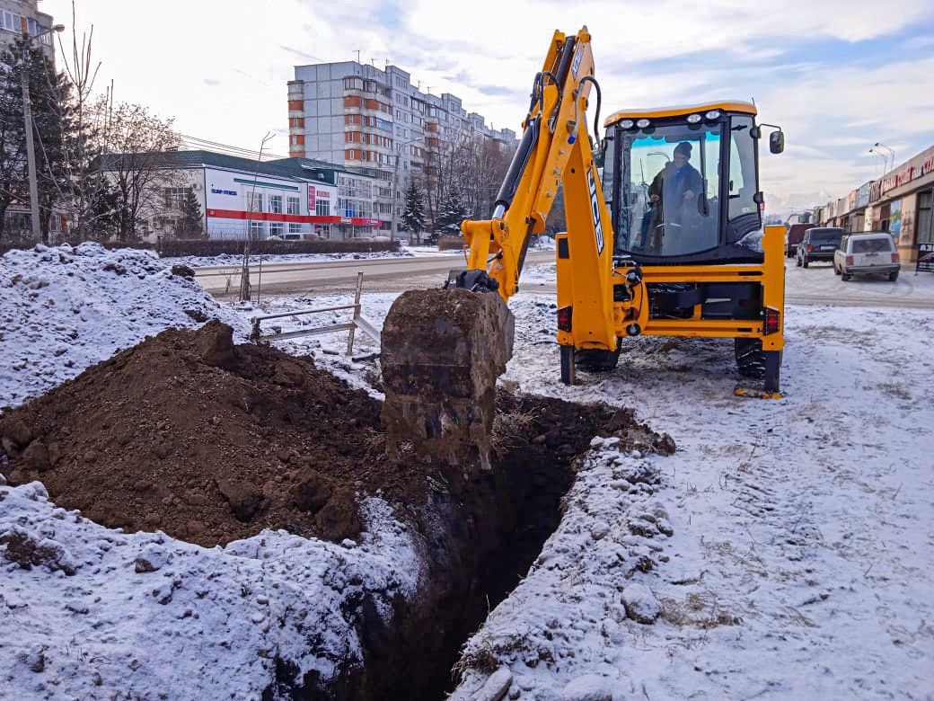 Ремонт инженерных сетей продолжается по ул. Кабардинской