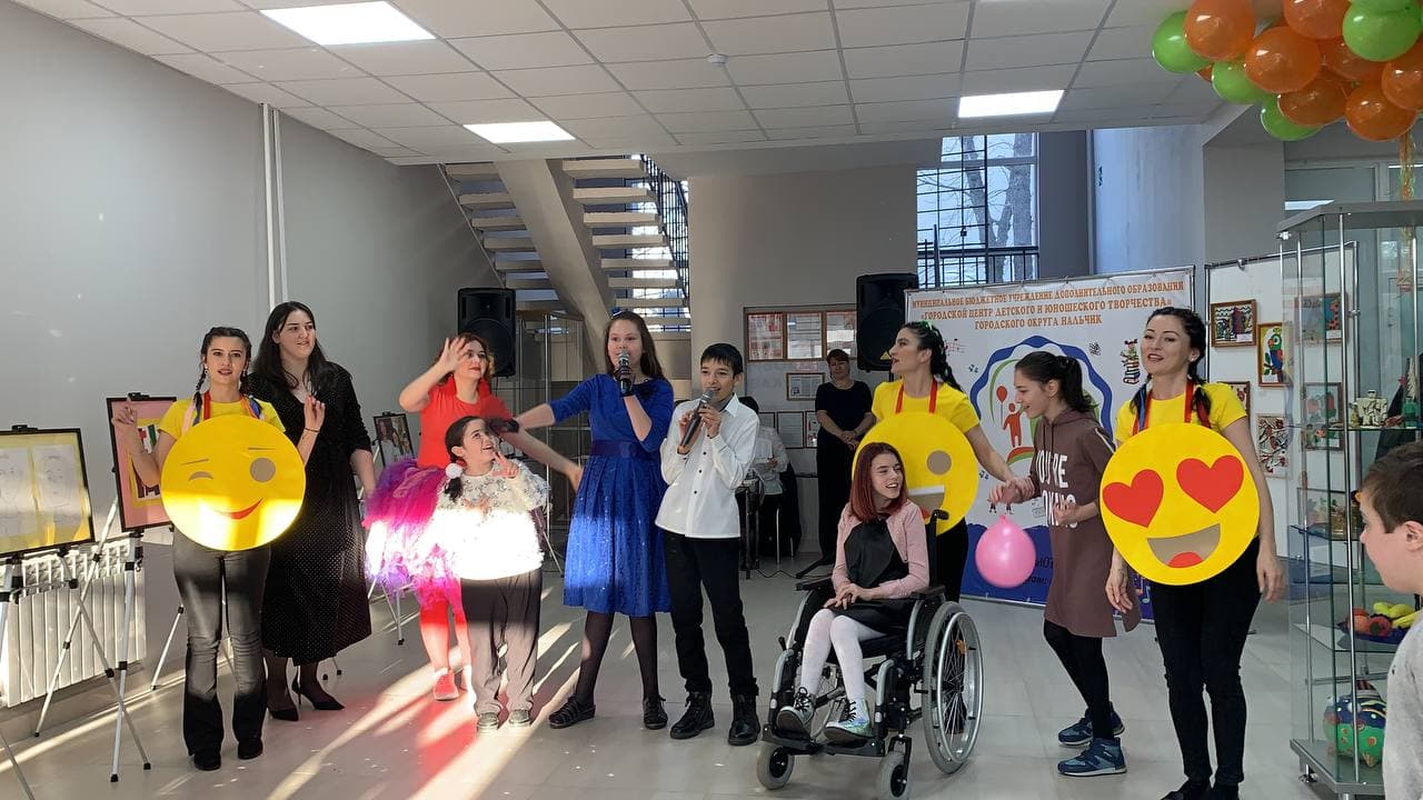 Для детей с ОВЗ прошла праздничная акция «Подари улыбку» 