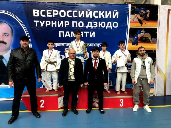 Десять медалей завоевали дзюдоисты Кабардино-Балкарии на юношеском первенстве СКФО