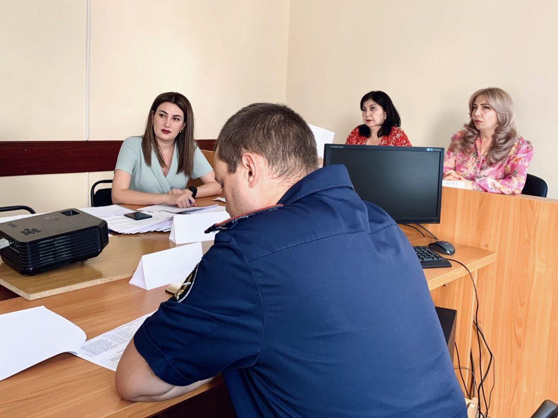 Заседание комиссии по делам несовершеннолетних состоялось в Местной администрации г.о. Нальчик