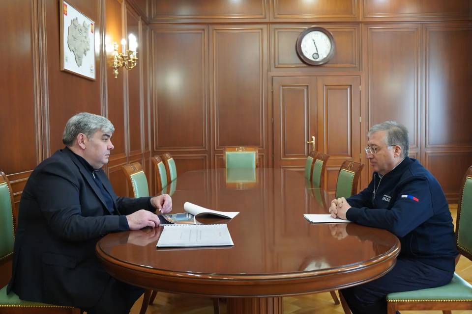 Глава Кабардино-Балкарии Казбек Коков провёл рабочую встречу с премьер-министром республики Алием Мусуковым