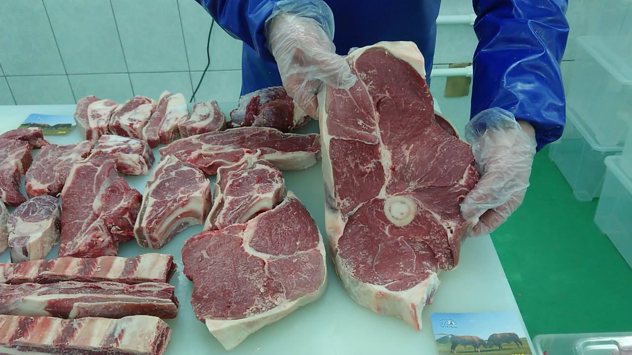 Ветеринарно-санитарная экспертиза мяса, мясной и молочной продукций в г. Майский