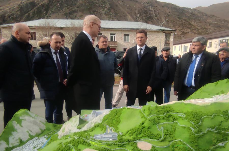 Александр Новак и Казбек Коков побывали на стройплощадке  Эльбрусского горнорудного комбината 