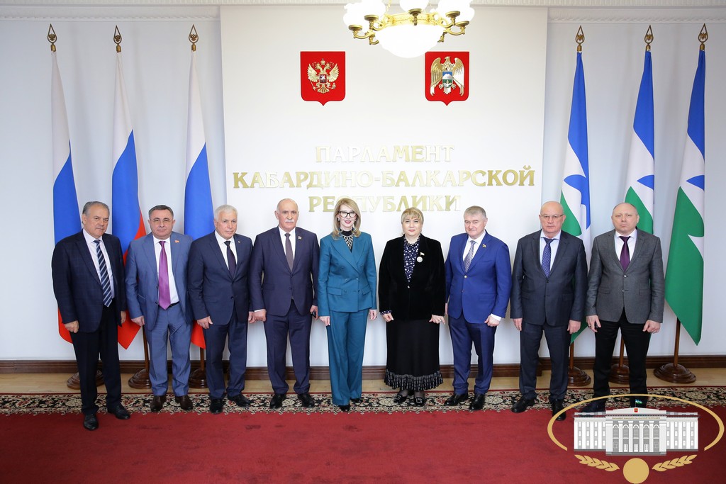 Межпарламентские связи развиваются