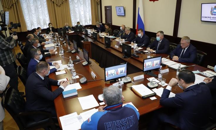 Глава КБР Казбек Коков принял участие в совещании, посвященном безопасности горного туризма на Северном Кавказе
