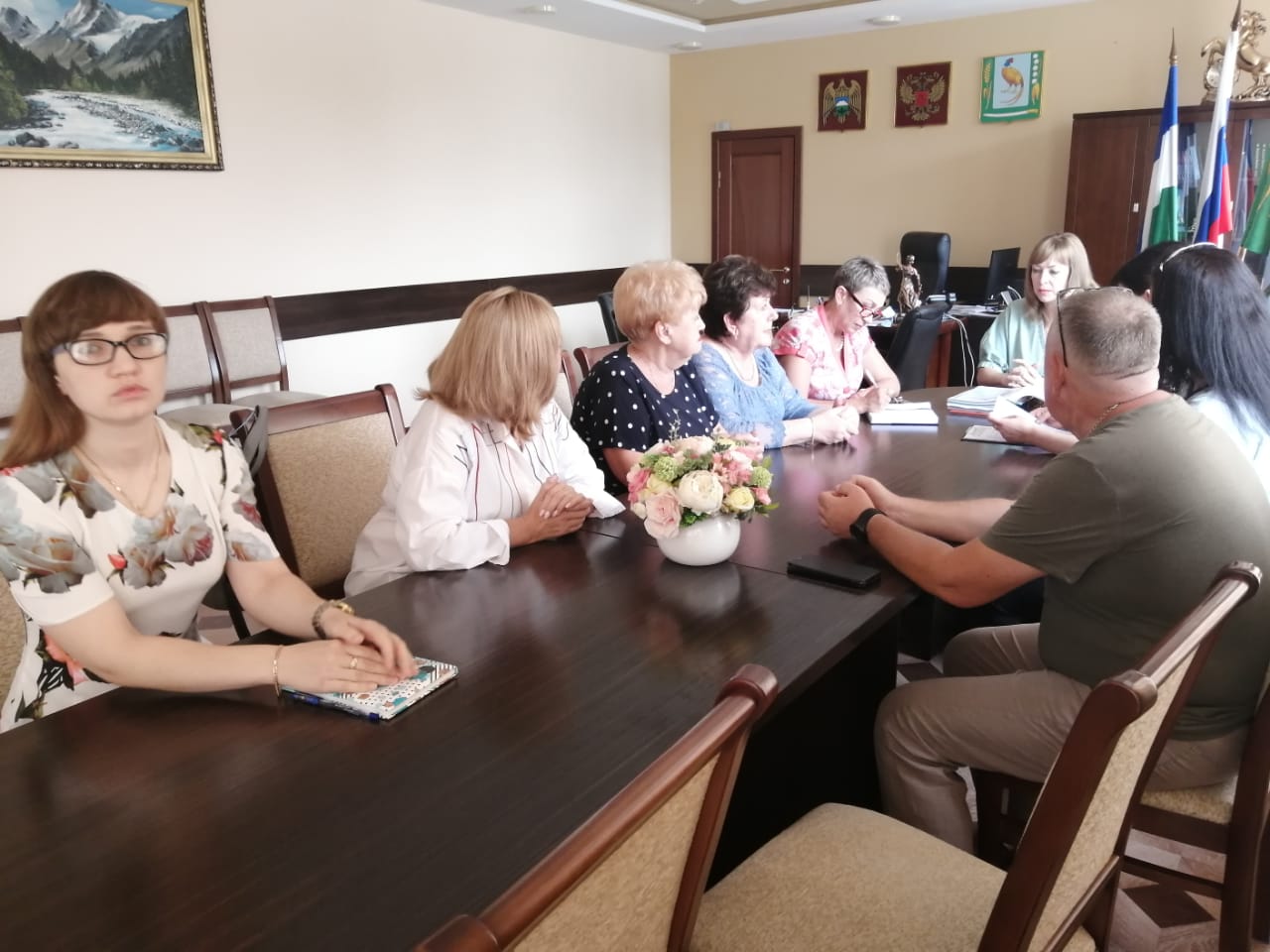 Состоялось заседание конкурсной комиссии по рассмотрению документов, представленных для участия в конкурсе на замещение вакантной должности руководителя МКОУ СОШ № 5 г. Майского