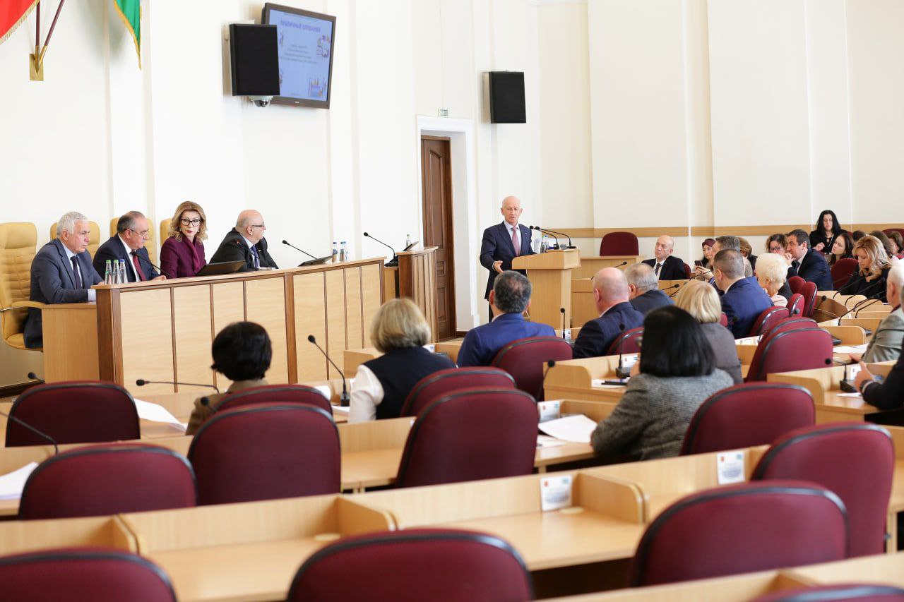 На публичных слушания в Парламенте КБР обсужден проект бюджета  Кабардино-Балкарии  на 2023 и плановый период 2024-2025 годов