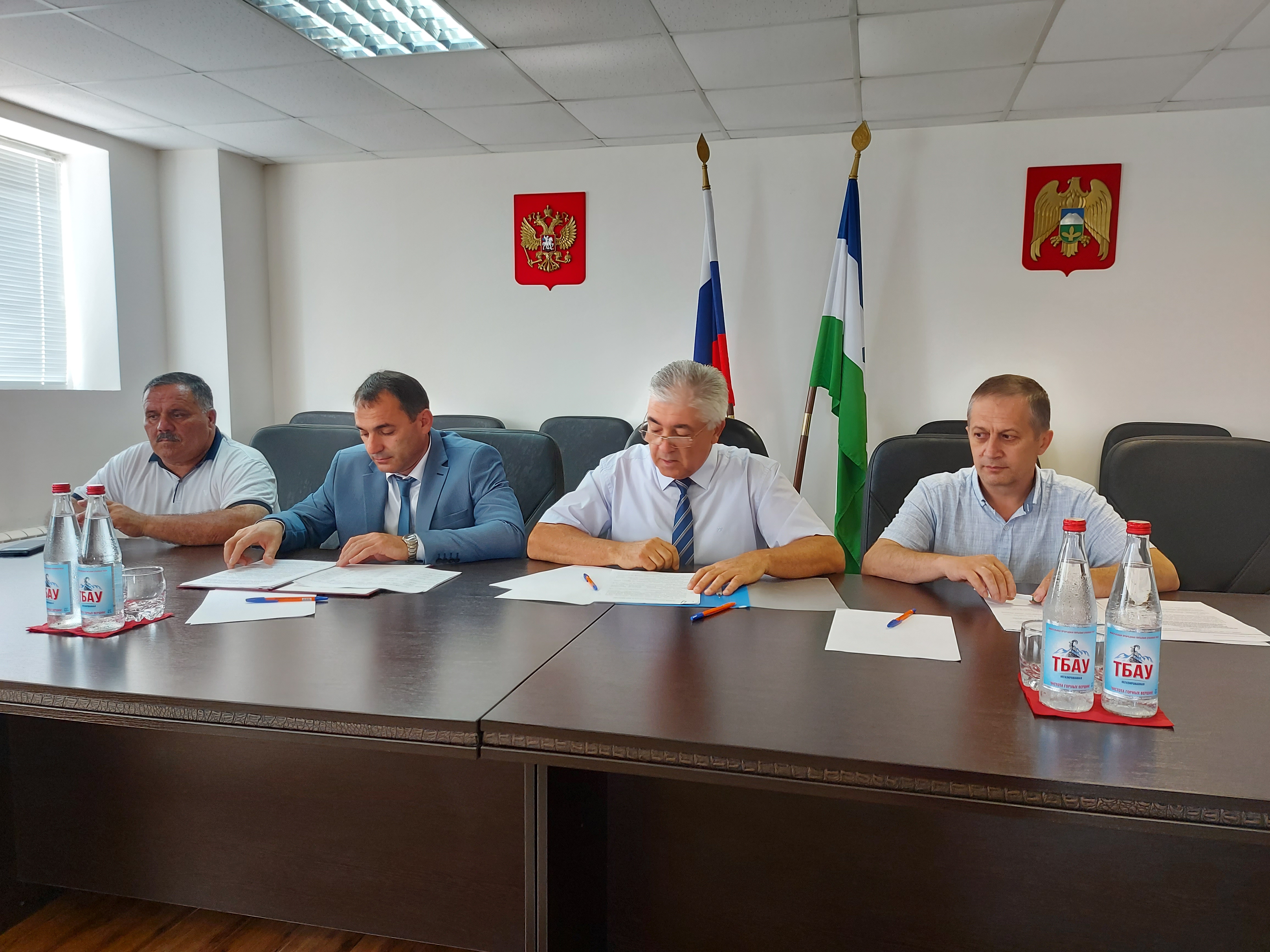 В Баксанском районе наградили лучших руководителей первичных профсоюзных организаций