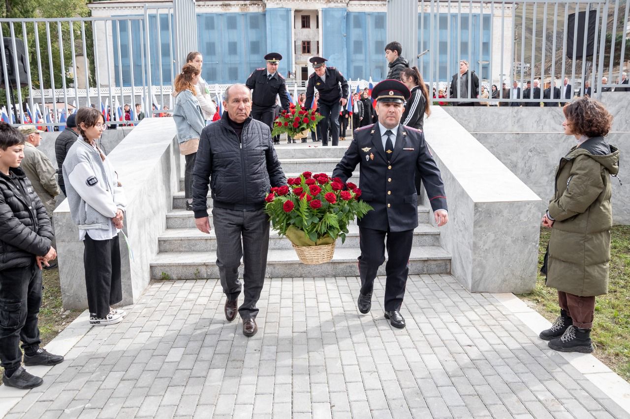 День памяти сотрудников органов внутренних дел, погибших при исполнении служебного долга 