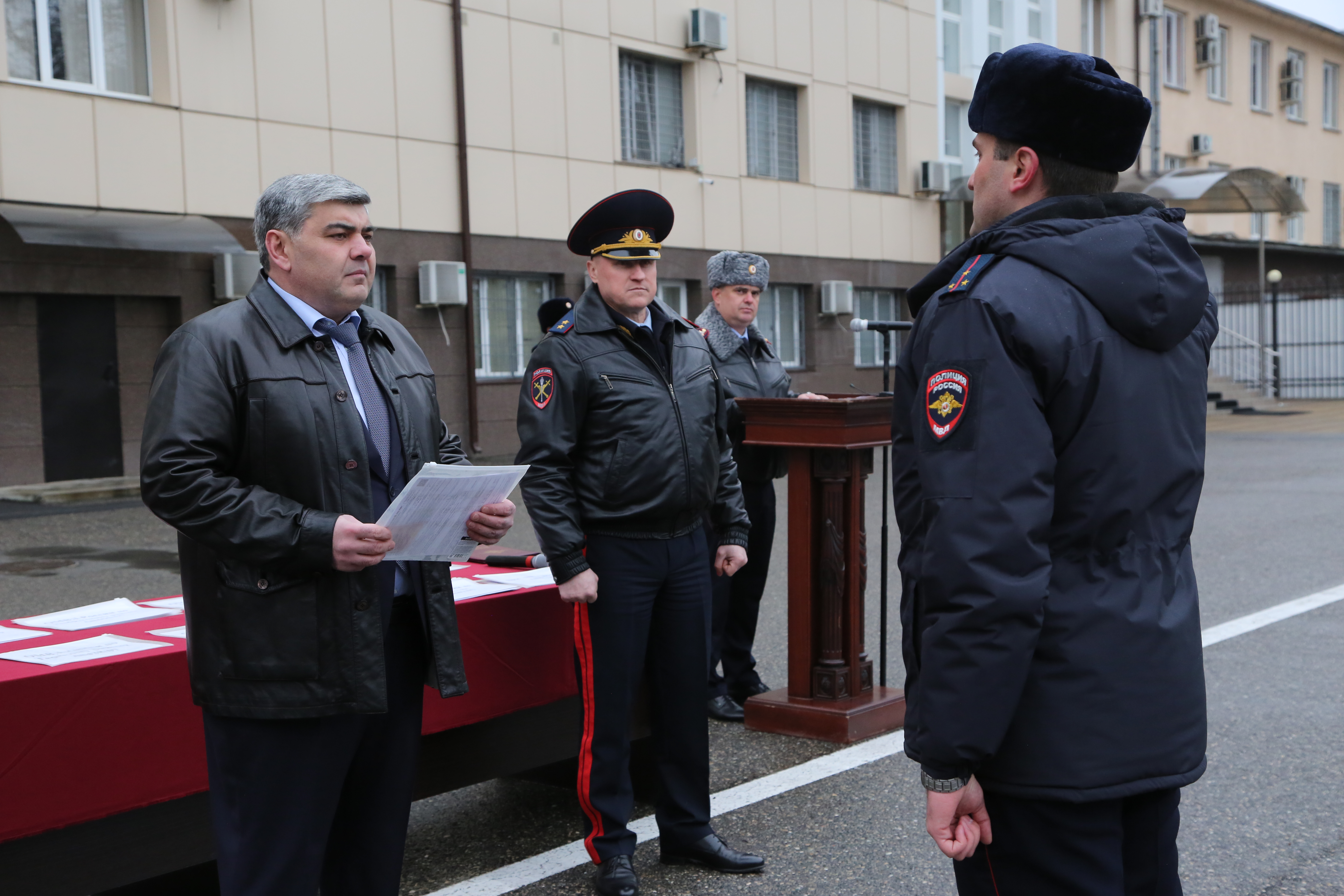 Глава КБР Казбек Коков передал новый транспорт подразделениям Госавтоинспекции 