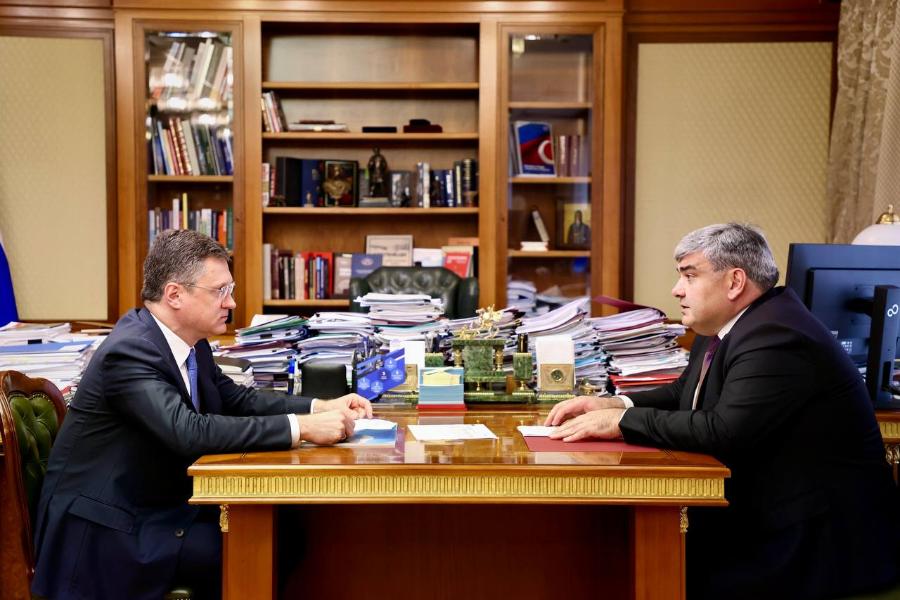 В Москве прошла рабочая встреча Александра Новака и Казбека Кокова 