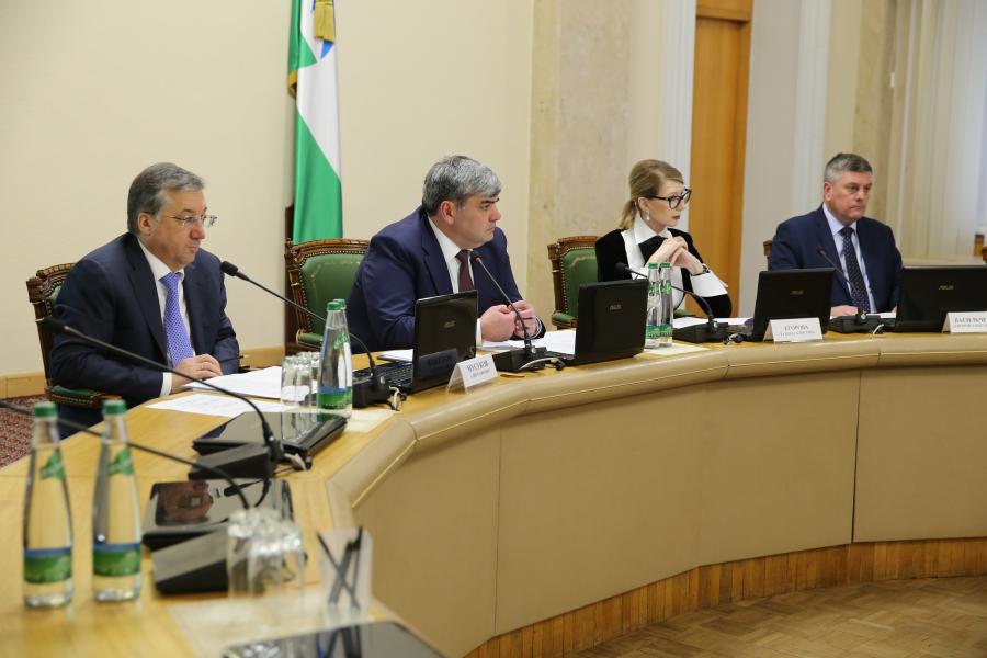 Казбек Коков провел совместное заседание постоянно действующего Координационного совещания по обеспечению правопорядка и Совета по экономической и общественной безопасности КБР
