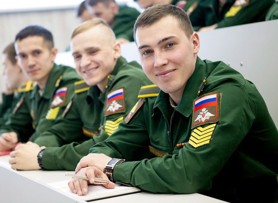 Военная академия материально-технического обеспечения предоставляет возможность получить бесплатное образование