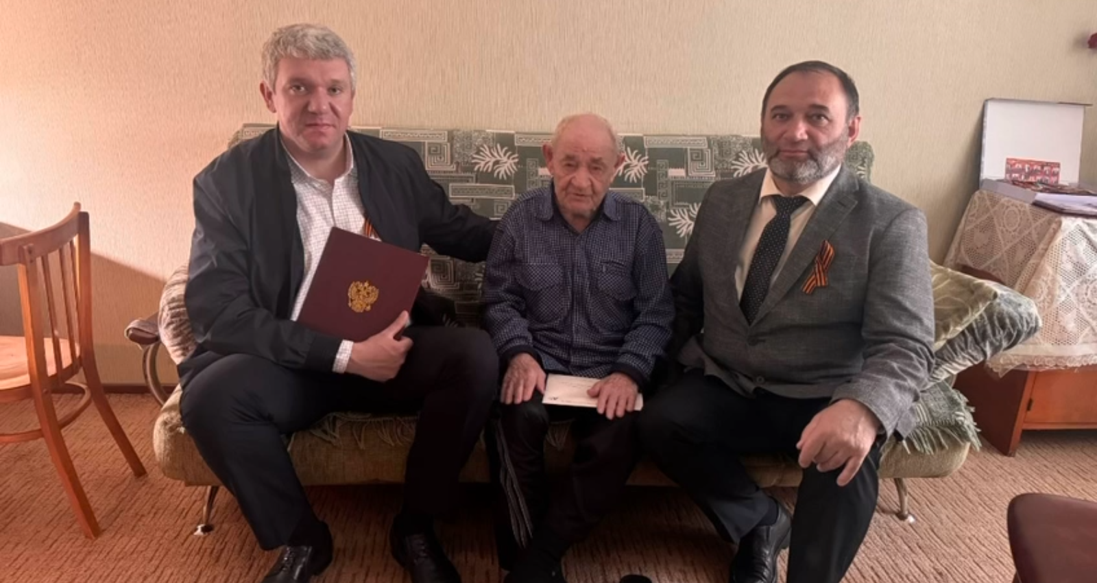 В канун великого праздника – Дня Победы – руководители ГКУ «Республиканский психоневрологический интернат» Минтрудсоцзащиты КБР и ГКУ «Нальчикский психоневрологический интернат» МТ и СЗ КБР посетили ветеранов Великой Отечественной войны