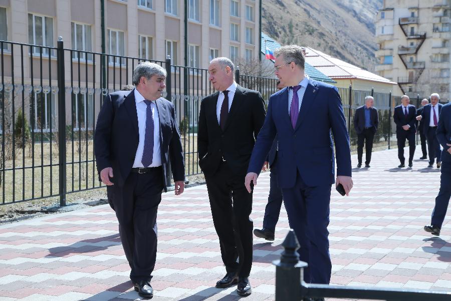 В Тырныаузе после капитального ремонта открылся Дворец культуры имени Кайсына Кулиева