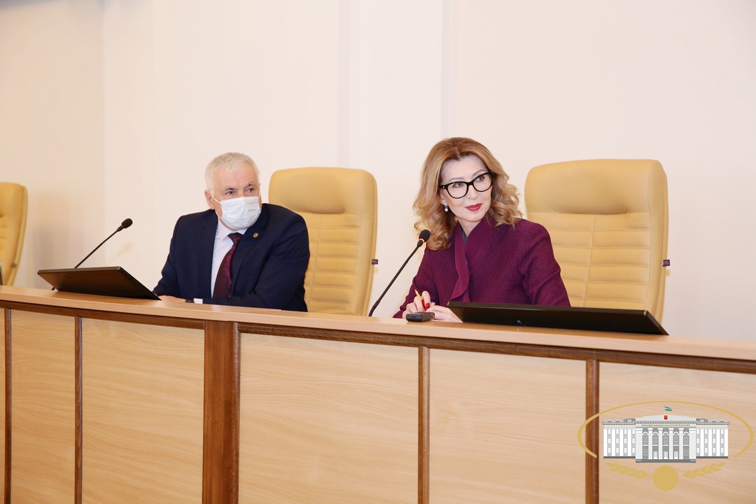 Рассматриваются изменения в Конституцию КБР
