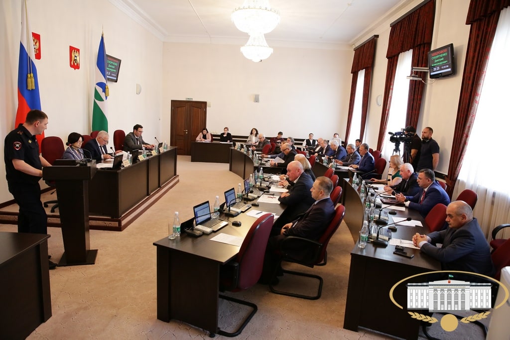 Принимается комплекс мер по обеспечению безопасности дорожного движения в республике