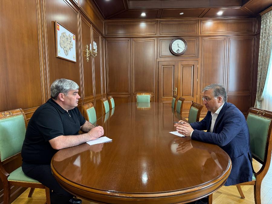Казбек Коков провел рабочую встречу с Алием Мусуковым по вопросам ликвидации последствий схода селя в Тырныаузе