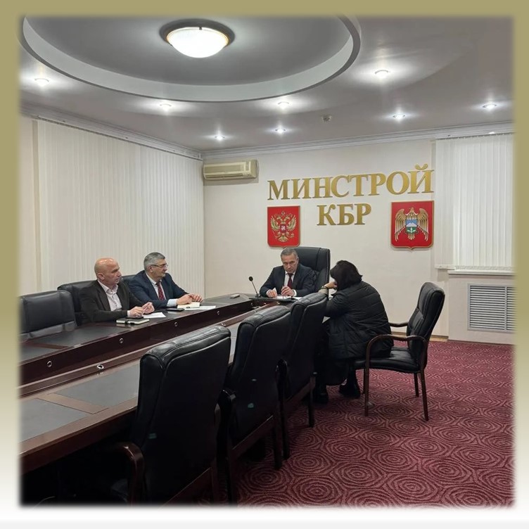 Сегодня и.о. министра строительства и ЖКХ КБР А. И. Журавлев провел прием граждан.  