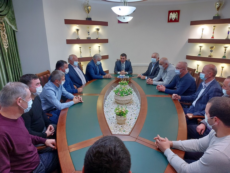 В Баксанском районе прошло совещание с главами сел