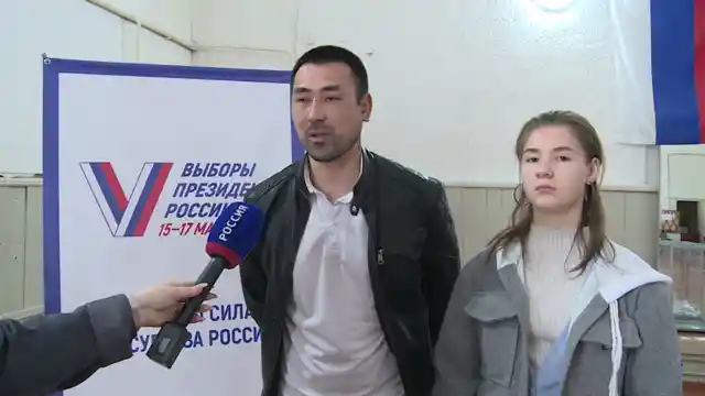 На избирательный участок № 84 пришел отдать свой голос Василий Бадулин, участник СВО