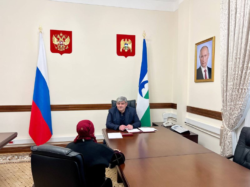 Казбек Коков провел личный прием граждан